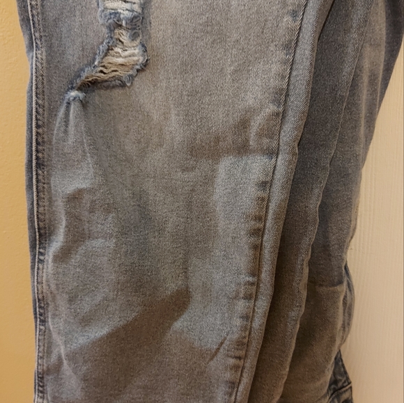 Ladies' Arizona Jean Co Mildly Distressed Denim - Picture 10 of 16